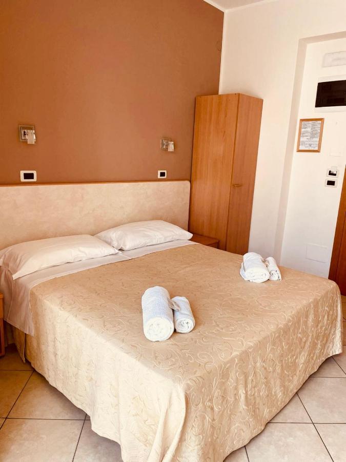 Hotel Favorita تْشيزيناتيكو المظهر الخارجي الصورة