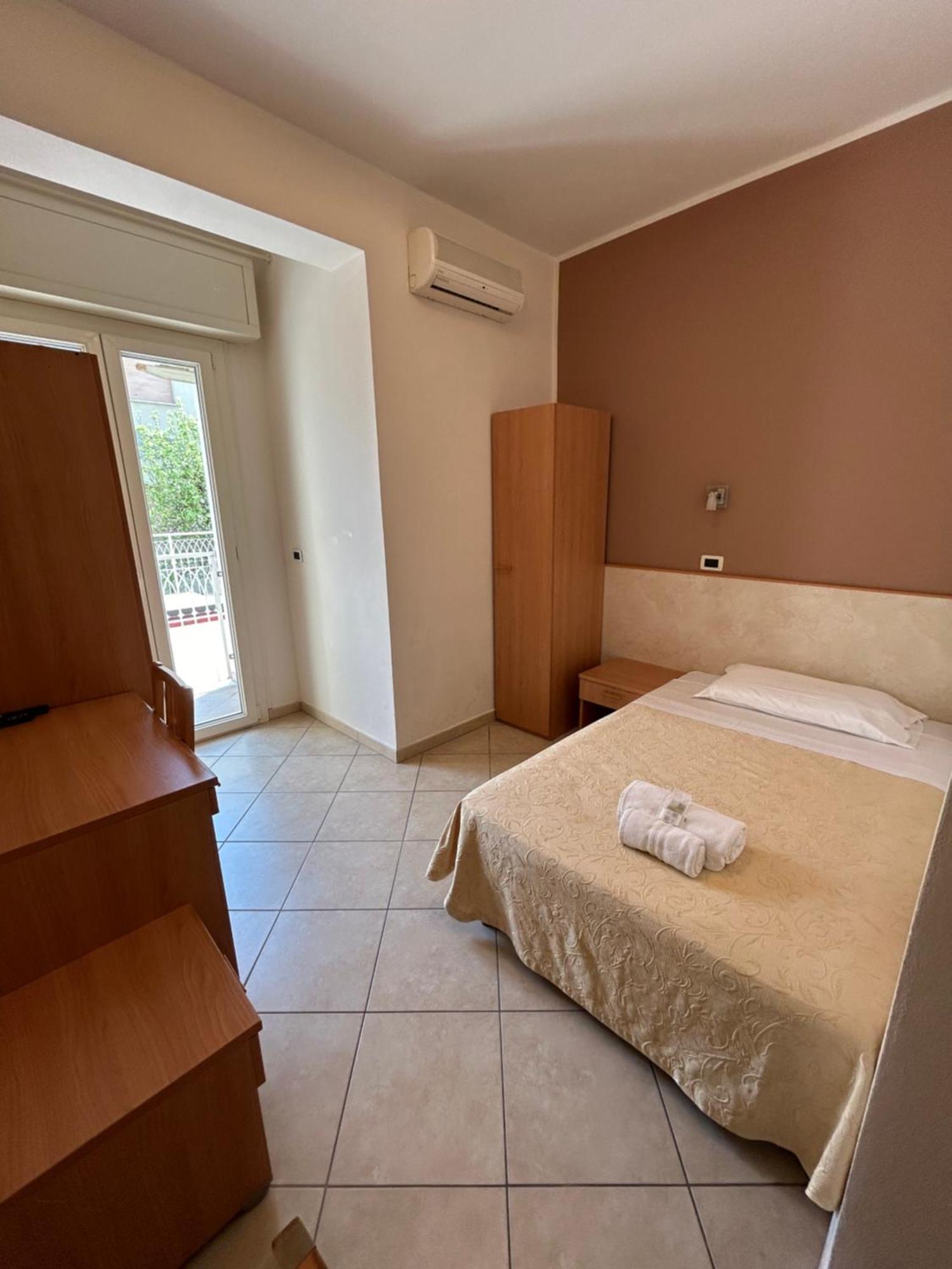 Hotel Favorita تْشيزيناتيكو المظهر الخارجي الصورة