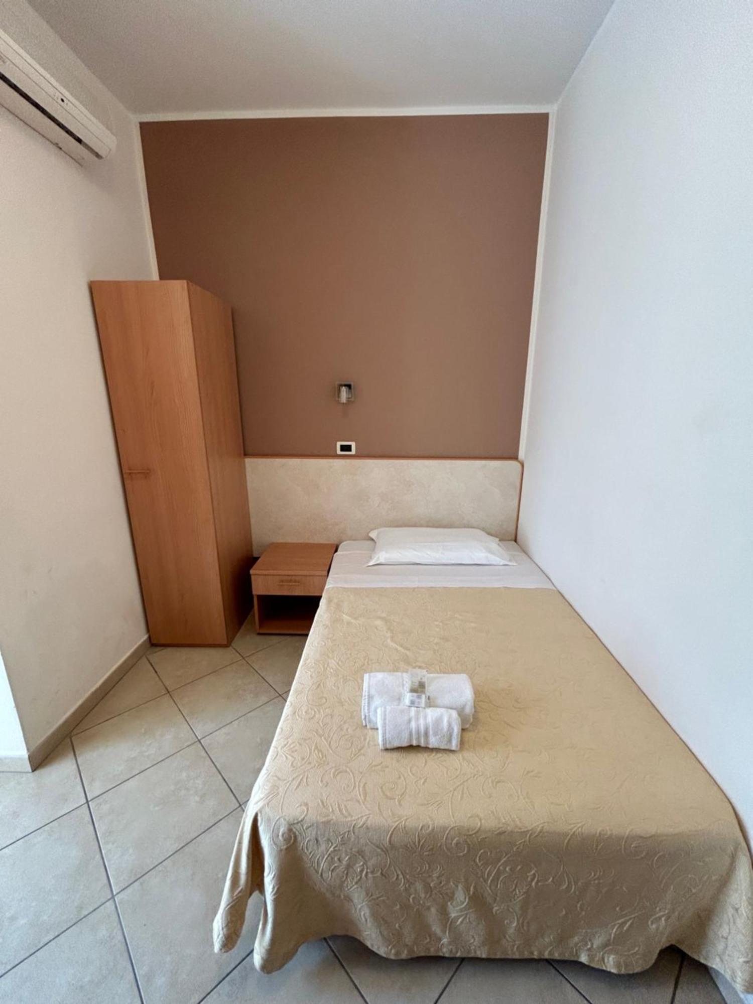 Hotel Favorita تْشيزيناتيكو المظهر الخارجي الصورة